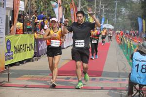 BIB: 42758
                            <button type="button" onclick="openModal(8242701)" class="btn btn-primary btn-sm float-right btn-popup" data-toggle="modal" data-target=".modal-high-quality">
                        <i class="fas fa-shopping-cart"></i> Add to Cart
                    </button>
                                            <button type="button" onclick="isThisMe(8242701, true)" class="btn btn-success btn-sm float-right btn-popup btn-isme hidden" data-toggle="tooltip" data-placement="bottom" title="นี่คือรูปของคุณใช่ไหม คลิกที่นี่เพื่อเอาเข้าอัลบั้ม">
                        <i class="fas fa-plus"></i> Add to album
                    </button>
                    <button type="button" onclick="isThisMe(8242701, false)" class="btn btn-warning btn-sm float-right btn-popup btn-isnotme hidden">
                        <i class="fas fa-ban"></i> Remove from album
                    </button>